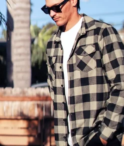 Men Nayked Apparel Shirts><noscript><img width=