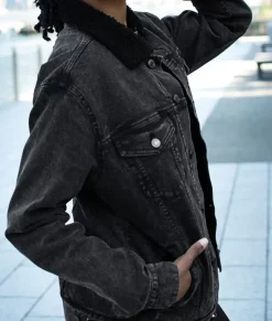 Men Nayked Apparel Shirts>Unisex Soft Sherpa Lined Vintage Denim Jacket