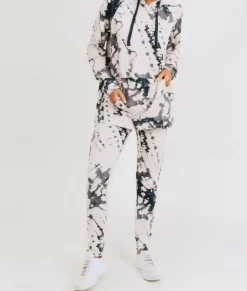 Women Nayked Apparel Athleisure><noscript><img width=