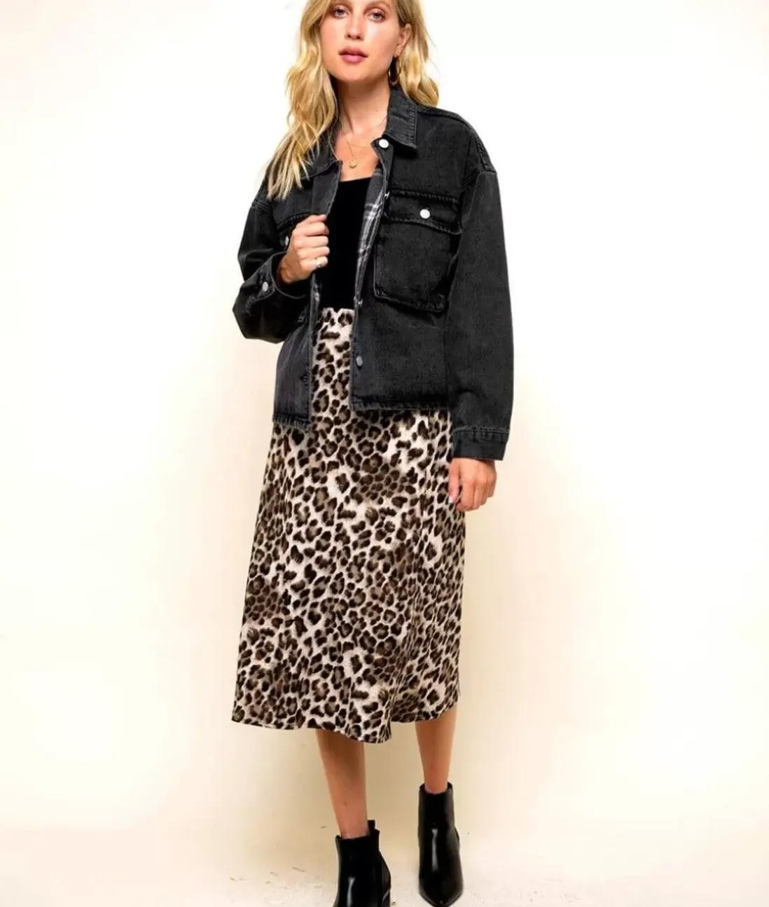 Women Nayked Apparel Outerwear>Women'S Vintage Washed Oversized Denim Jacket/Discontinued